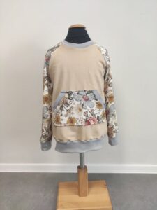 bluza dresowa uszyta na kursie krawieckim